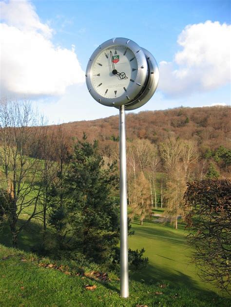 custom made golf course clocks.